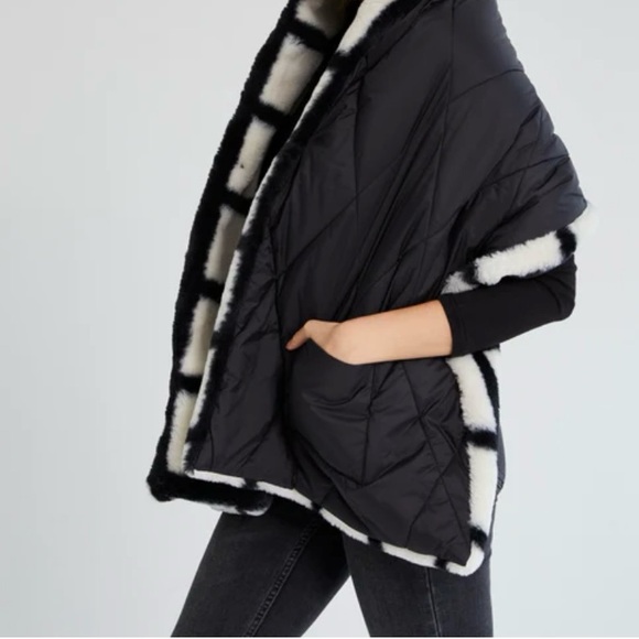 Shiraleah black puffer wrap in one size. NWT - Picture 1 of 3